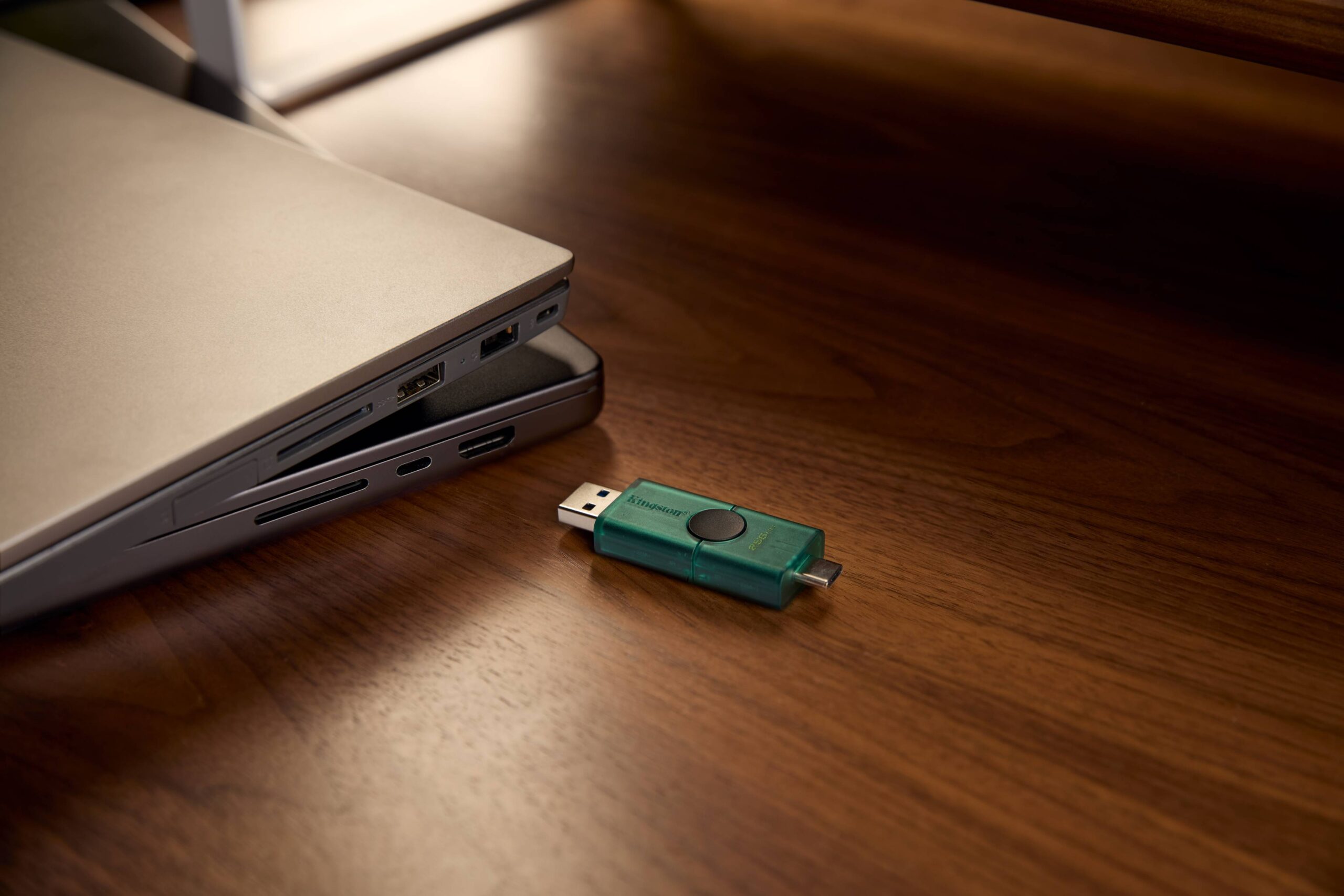 Pendrive Kingston DataTraveler 128GB USB-A y USB-C dual - Imagen 4